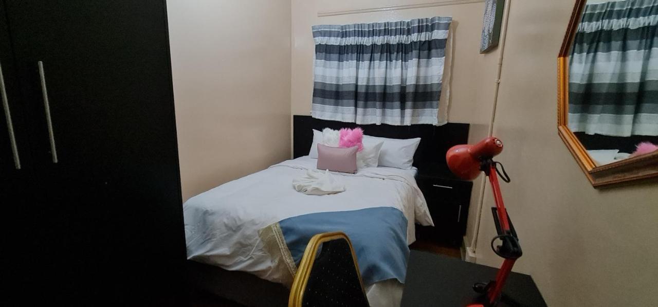 My House Guest House Pretoria-Noord エクステリア 写真