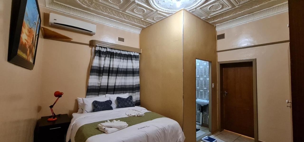 My House Guest House Pretoria-Noord エクステリア 写真