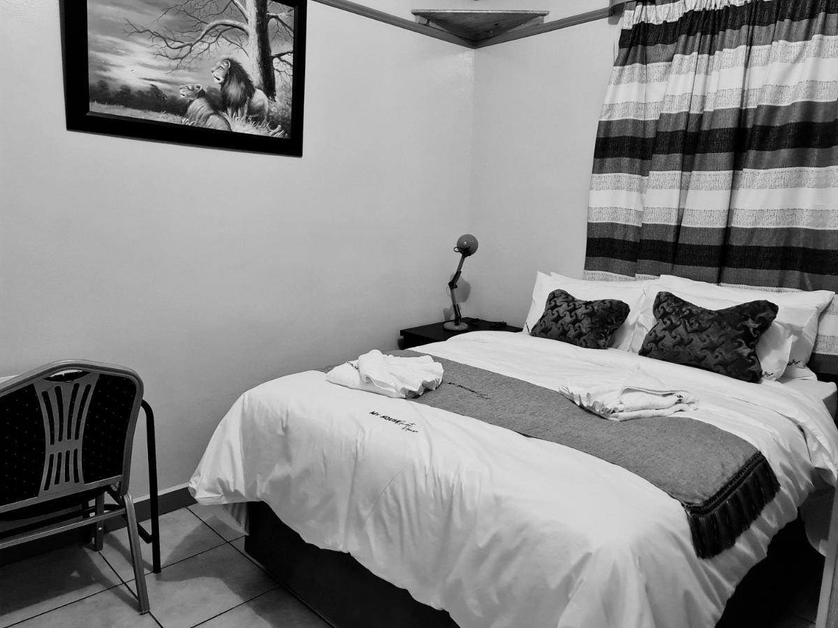 My House Guest House Pretoria-Noord エクステリア 写真