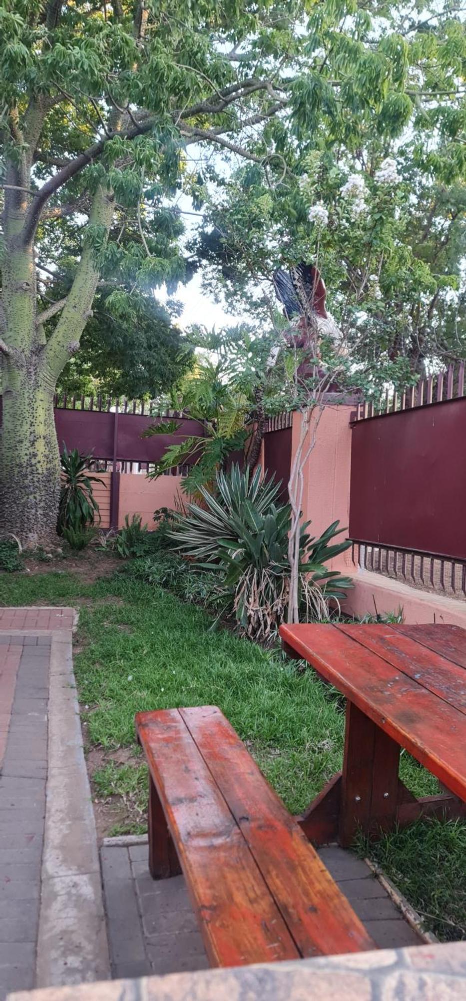My House Guest House Pretoria-Noord エクステリア 写真